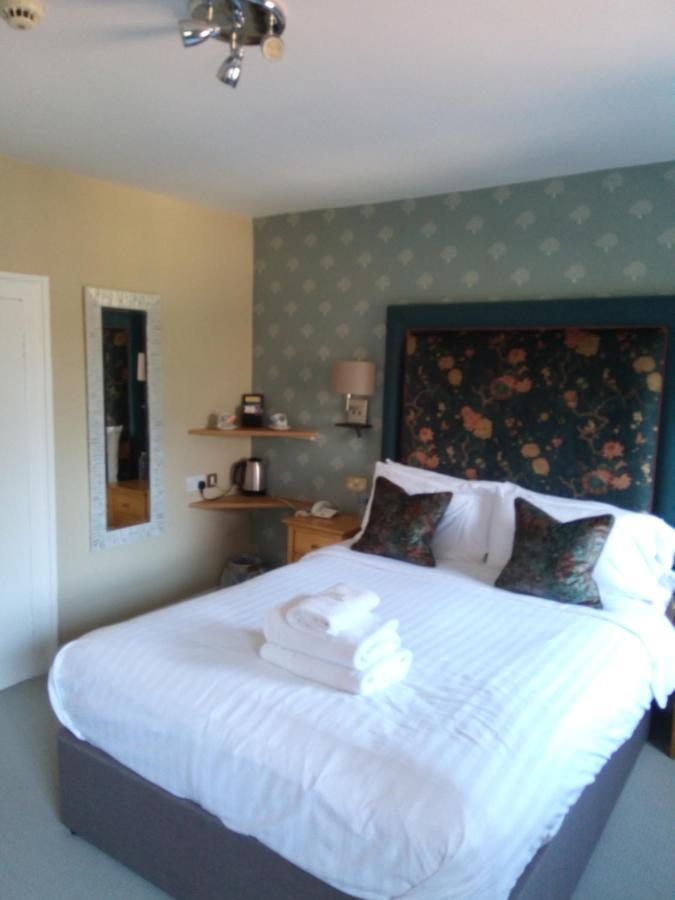 Mulberry House Guest House Ongar Екстериор снимка