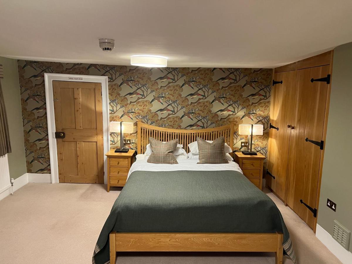 Mulberry House Guest House Ongar Екстериор снимка