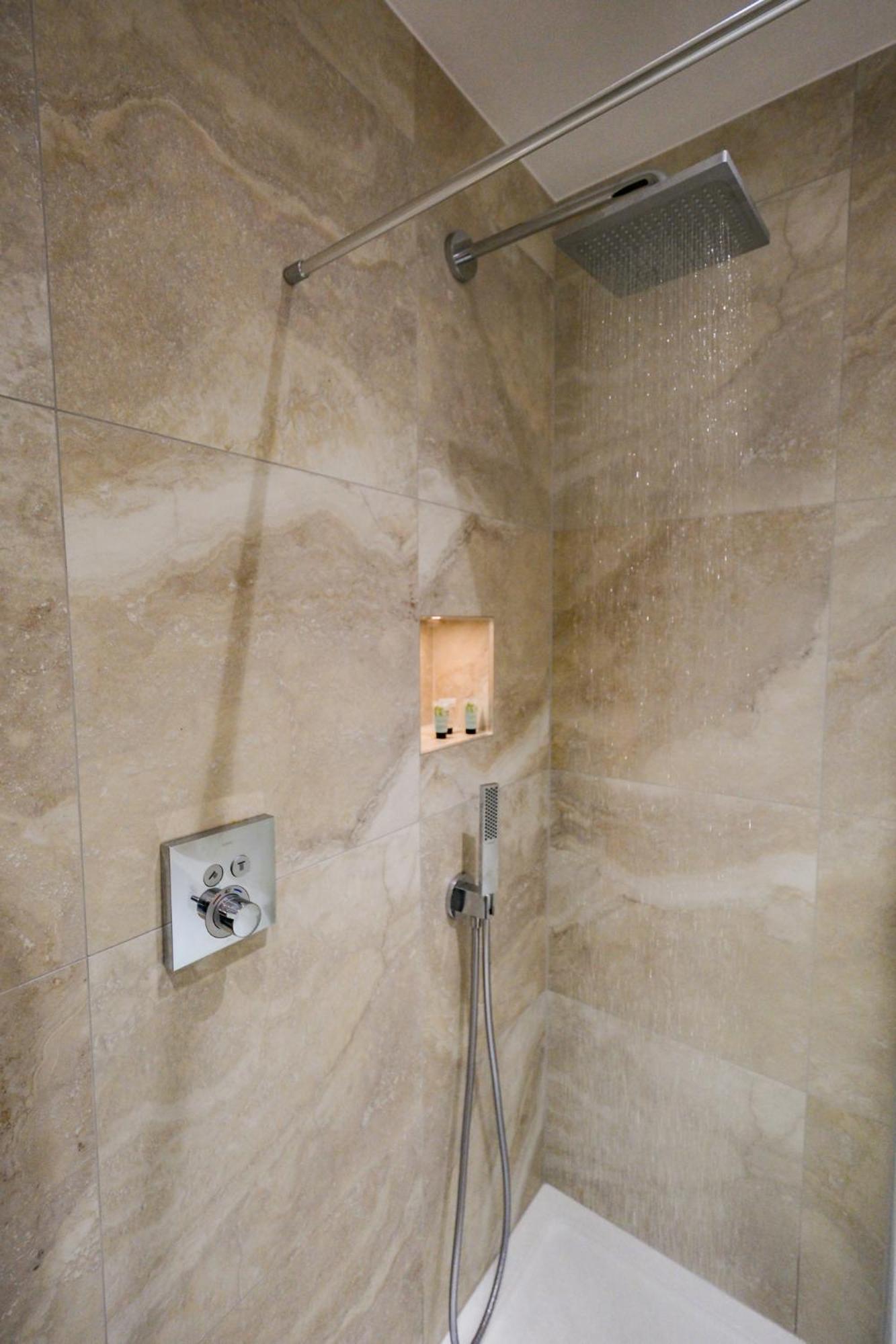 Mulberry House Guest House Ongar Екстериор снимка