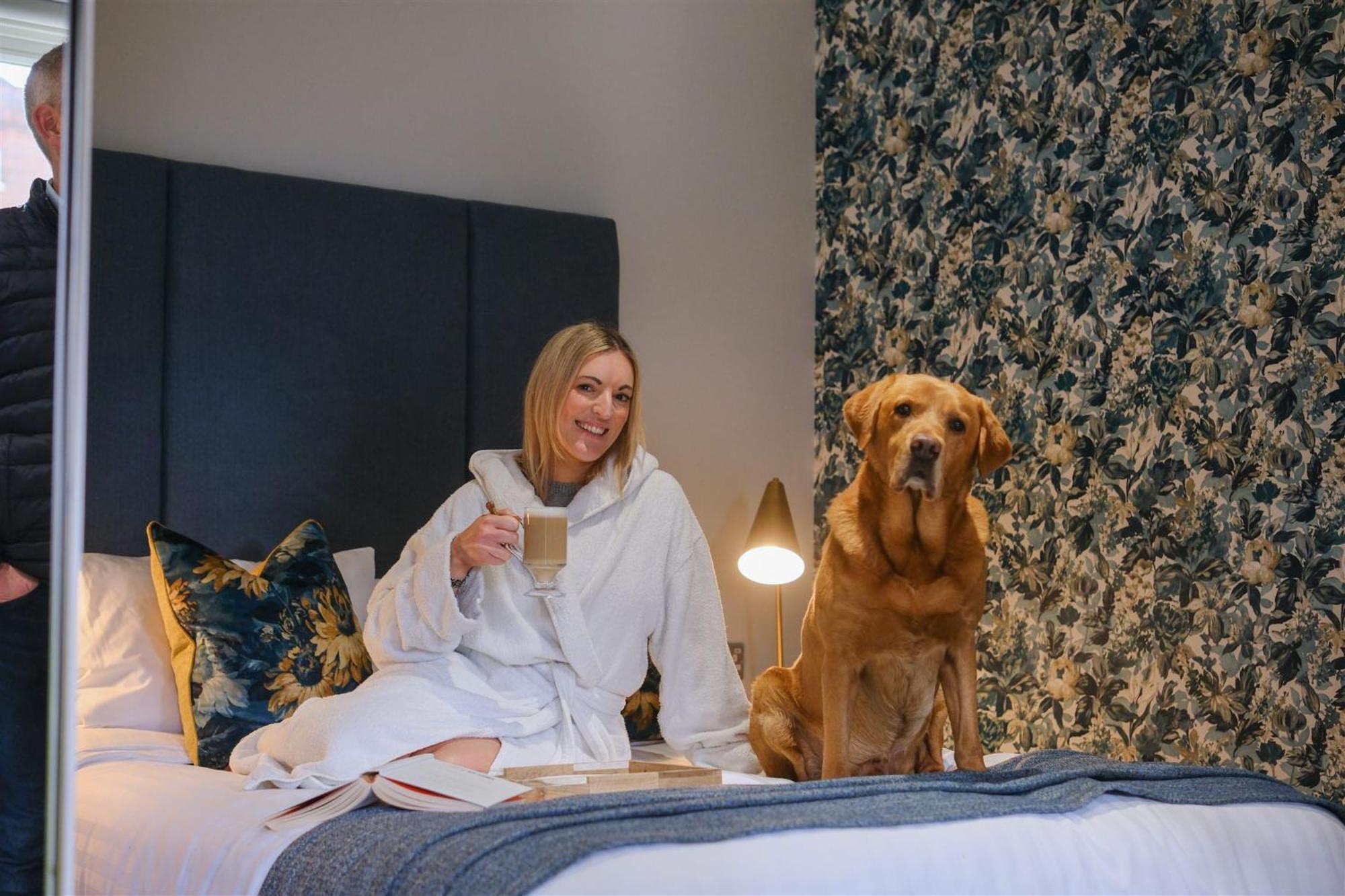 Mulberry House Guest House Ongar Екстериор снимка